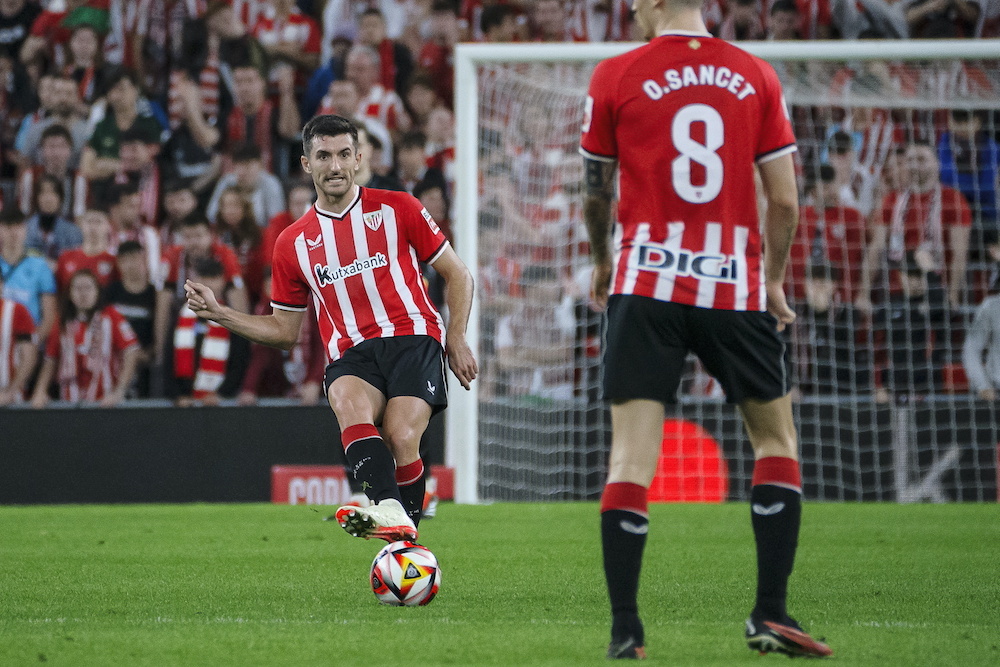 Vivian es el jugador del Athletic que más balones recupera en la Liga. (Aritz LOIOLA / FOKU) Vivian es el jugador del Athletic que más balones recupera en la Liga. (Aritz LOIOLA / FOKU)