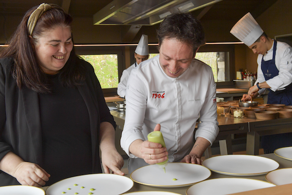 Jaione Echarri y David Yárnoz, pareja y alma del restaurante. (Idoia ZABALETA/FOKU)
