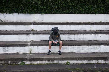 L'accès aux sites pornos semble facile, même pour les mineurs, tant les contrôles restent rares.