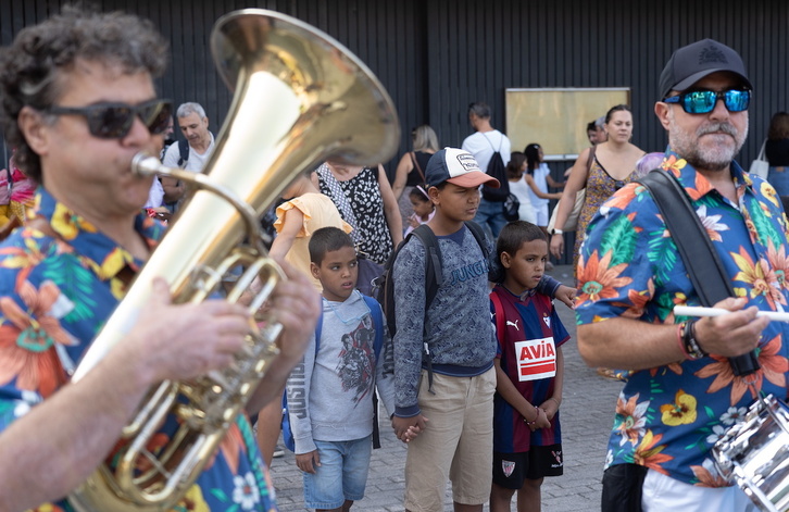 Recepción a los niños y niñas del Sáhara en Pasaia en verano de 2023.
