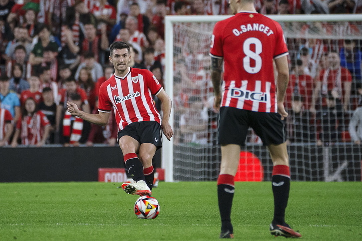 Dani Vivian y Oihan Sancet han sido convocados por la española. 