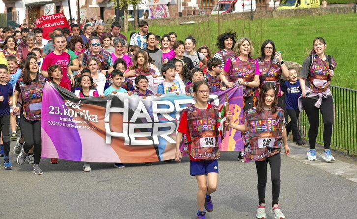 Nafarroan sartu zen atzo Korrika -irudian, Elizondon- eta Iruñera iritsiko da gaur.