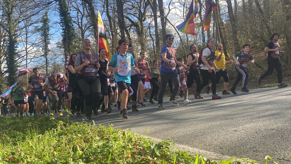 EHGAMeko kideek ere parte hartu dute Korrikan.