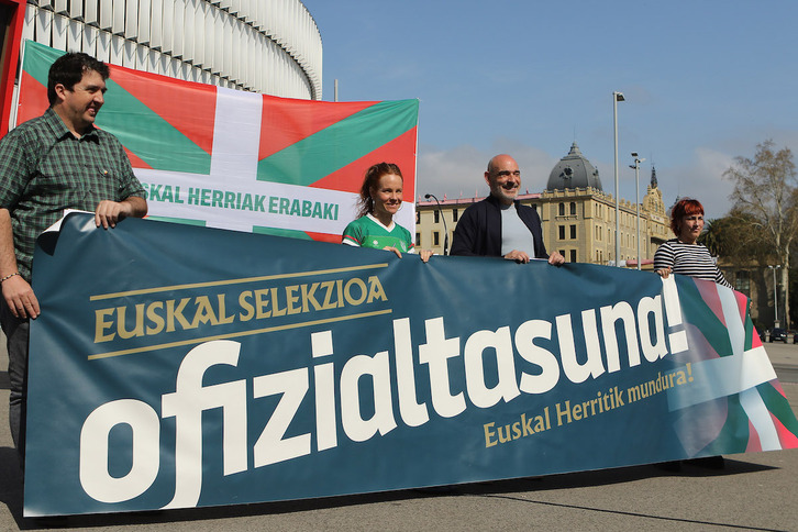 Gure Esku eta Gu Ere Bairen agerraldi bateratua Bilbon.