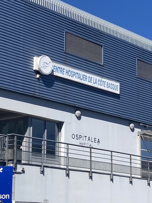 Baionako ospitalean egindako ekintza, euskarari lehentasuna emanez.