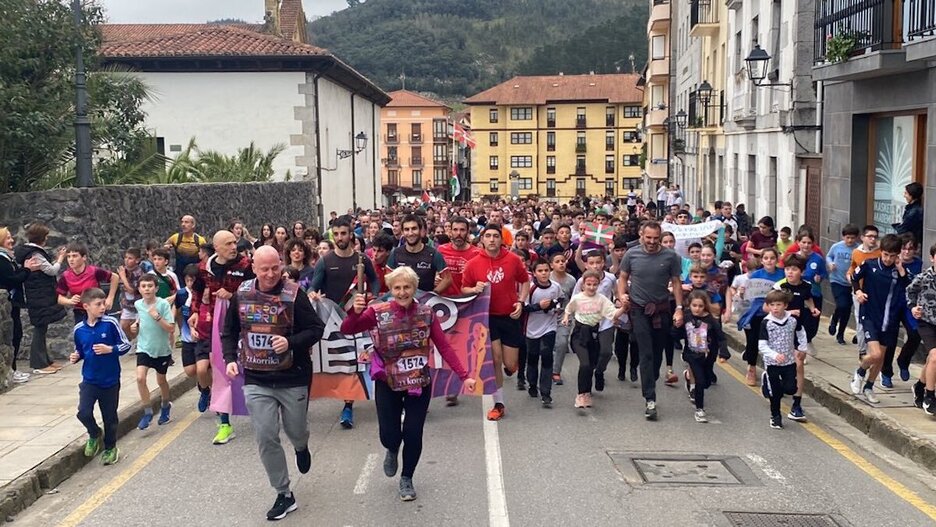 Markinan ere jende ugarik egin du Korrikarekin bat. Markinan ere jende ugarik egin du Korrikarekin bat.