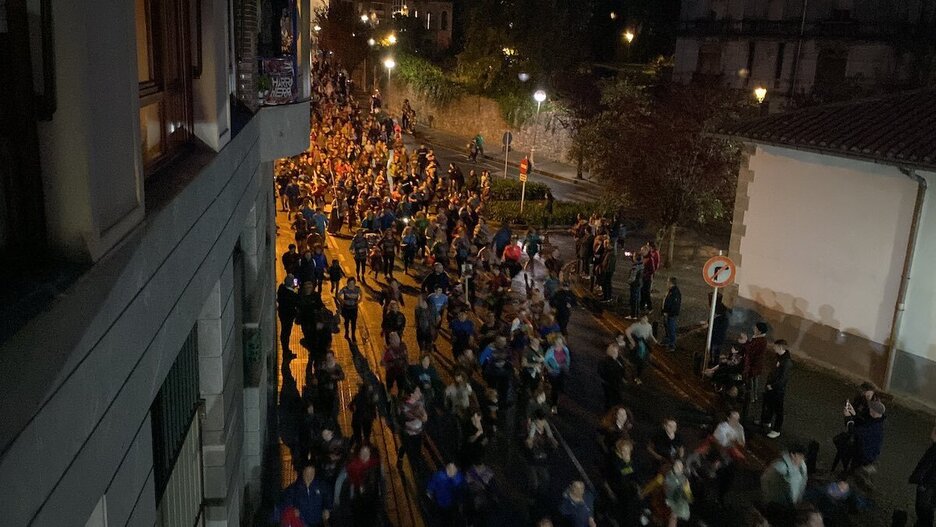 Lekeitio ilunduta harrapatu du Korrikak. Lekeitio ilunduta harrapatu du Korrikak.