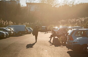Une aire de 220 places est en cours de réalisation à Bassussarry.