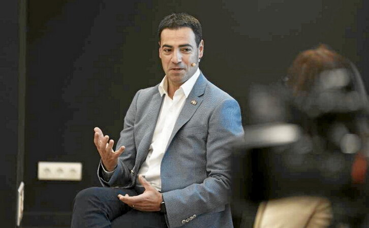 Tras 12 años sin ETA, Pradales pide tiempo para que la Ertzaintza se adapte.