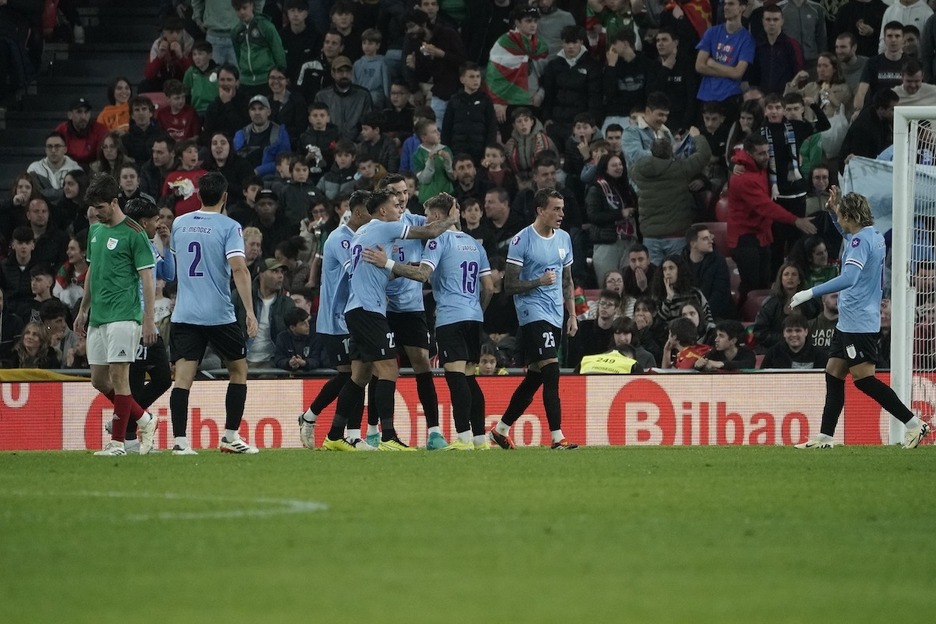 Zoritxarrez, bigarren zatian Uruguaik berdinketa lortu du.