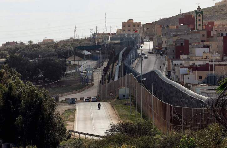 Valla fronteriza en Melilla entre Marruecos y la Unión Europea.