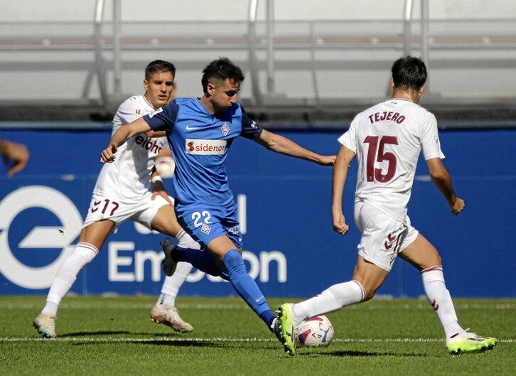 Morcillo firmó un gran gol en el 2-1.