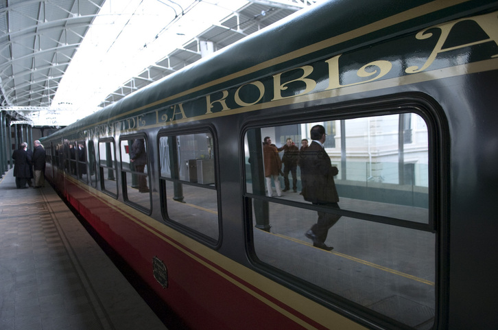 La Roblako meatze-trena, artxiboko irudian.