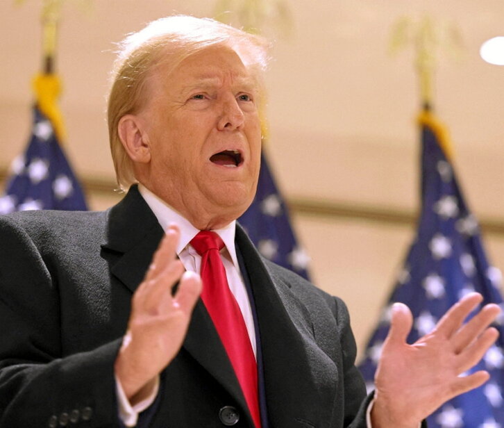 Trump, ayer tras acudir a la audiencia.