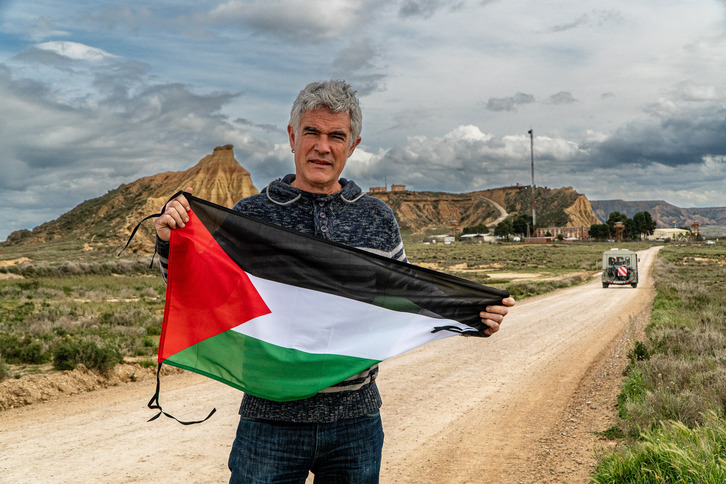 Santi Kiroga, Bardeetako tiro poligonoaren inguruan.