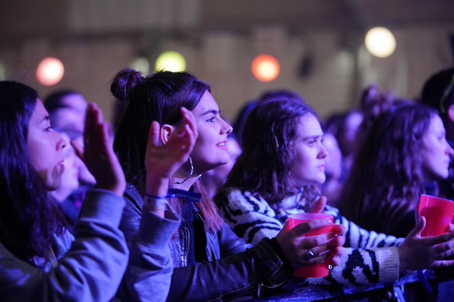 Milaka gaztek loratu dute Lezo ostegun eta ostiralez. Milaka gaztek loratu dute Lezo ostegun eta ostiralez.