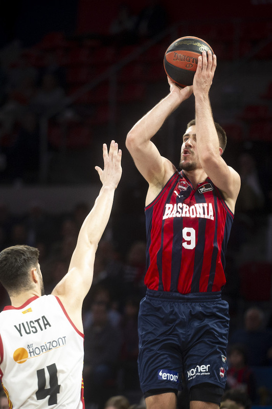 Los cinco triples de Marinkovic han marcado la diferencia.