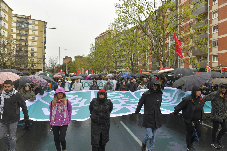 Iruñean zabaldu duten oihal handia. Iruñean zabaldu duten oihal handia.
