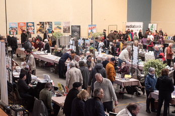 Bisitariak, atzo, Sarako idazleen biltzarrean.