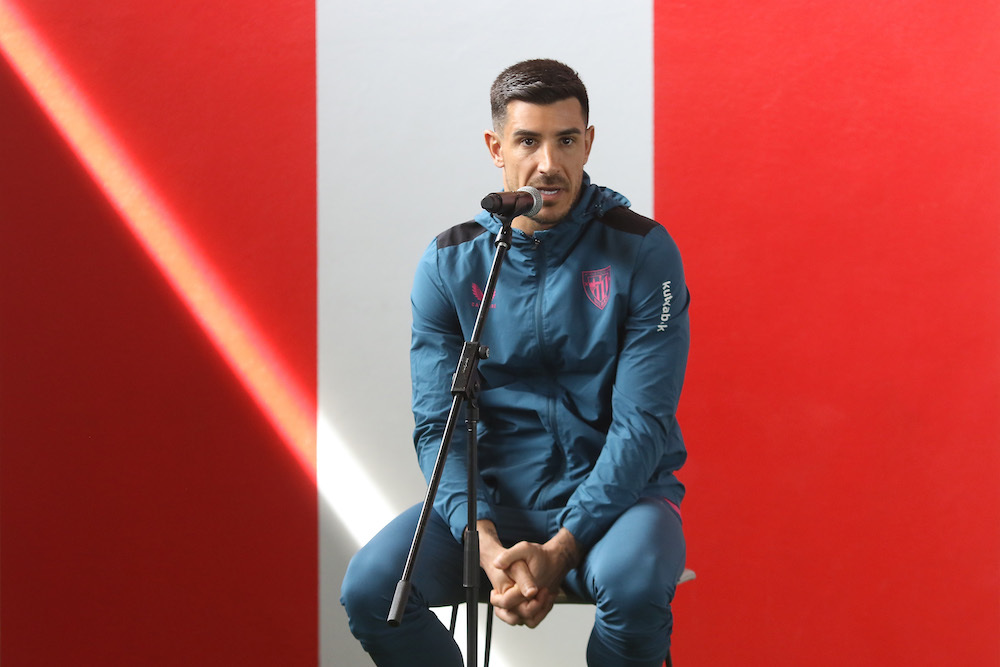 Yuri, Kopako finala dela-eta, Lezaman kazetariekin egindako solasaldian. (Oskar MATXIN EDESA / FOKU)