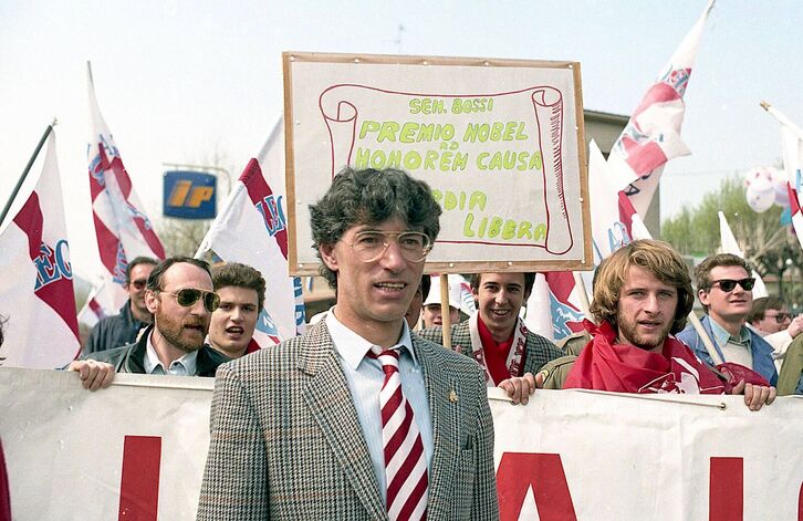 Bossi, el primer líder, con otros parámetros.