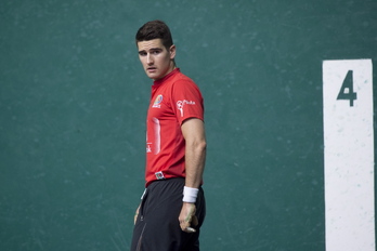 Axier Arteaga, Promozioko final baten aurreko material aukeraketan, 2017an. 