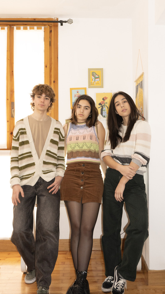 Peryferyka ekoiztetxeko kideak lanean.