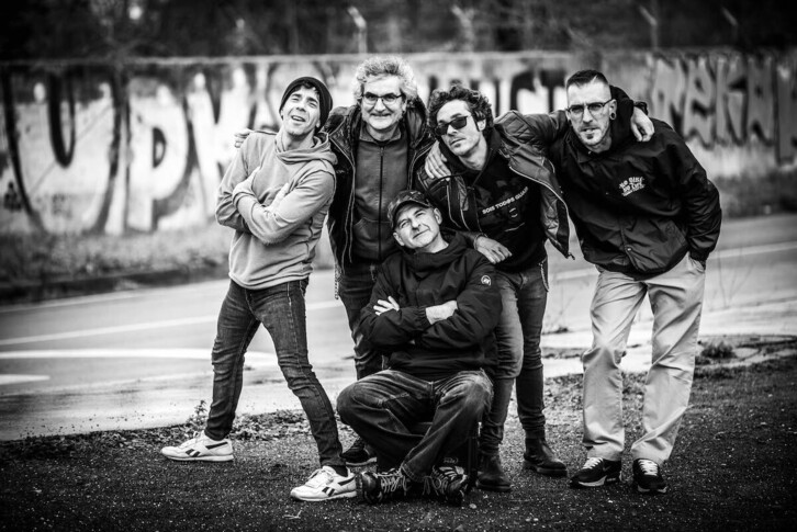 Integrantes de Sálvate Si Puedes.