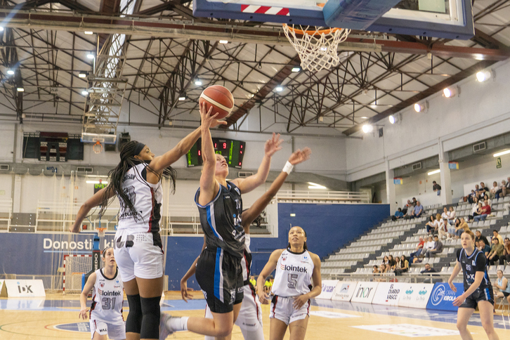 El poderío físico de IDK GIpuzkoa ha sido clave en un triunfo vital de cara al play-off.