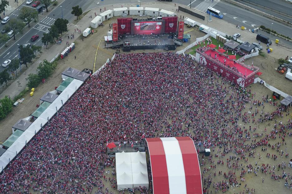 Athletic Hiria, airetik ikusita.