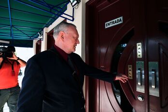 El abogado Jürgen Mossack, uno de los principales acusados, a su llegada al juzgado. 