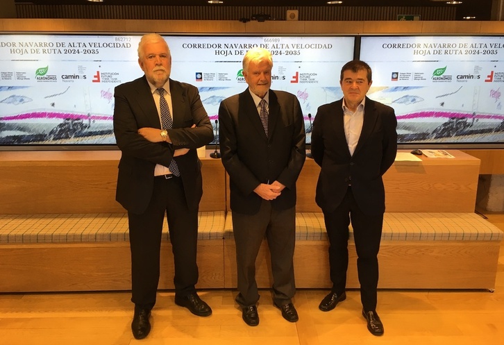 Aracama, Iturralde y Busto, en su comparecencia para exigir dinero para el TAV en Nafarroa.