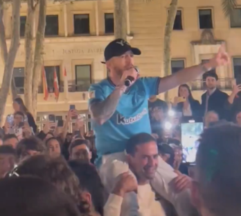 Muniain ha dirigido la fiesta, a hombros.