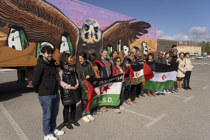 Acto de despedida al camión con 16 toneladas de ayuda humanitaria que Anarasd envía a los campamentos de refugiados saharauis.