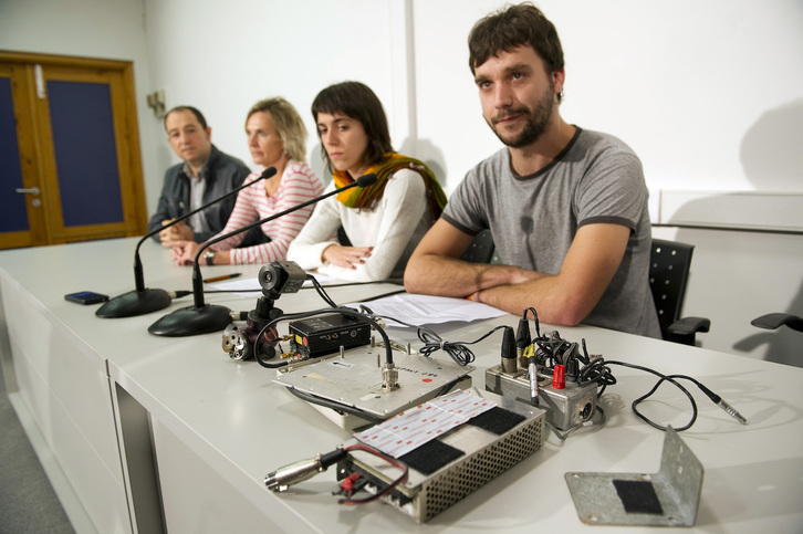 Sortu, Ernai eta LABen agerraldia, 2013an, polizia espioitza salatzeko.