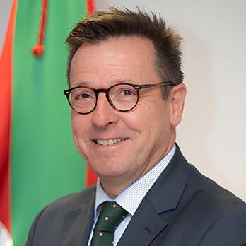 Ibon Etxeberria Olañeta, exdirector de Régimen Jurídico, Económico y Servicios Generales del Departamento de Salud.