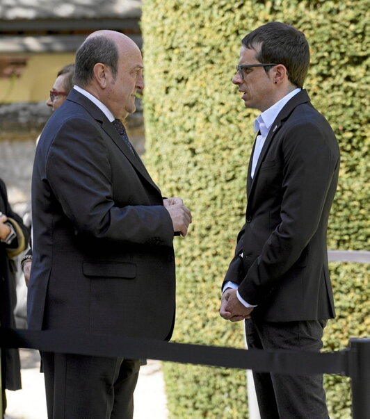 Ortuzar y Otxandiano, en la capilla de Ardanza.