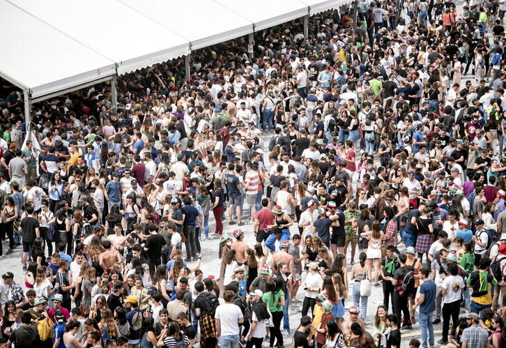 Herri Urratsen artxiboko irudia.