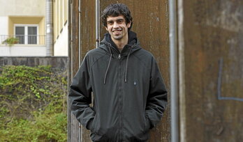 Elkarrizketarako Donostian ateratako argazkia.