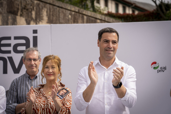 Imanol Pradales y María Eugenia Arrizabalaga han caricaturizado esta propuesta fiscal.