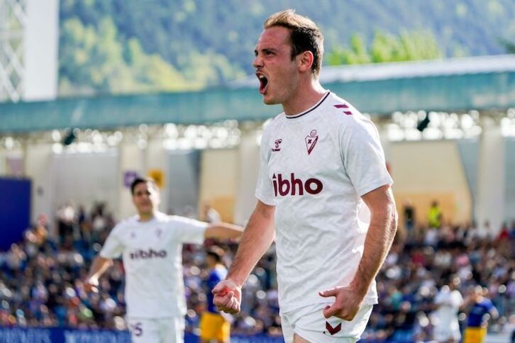 Bautista celebra su primer gol ante el Andorra.