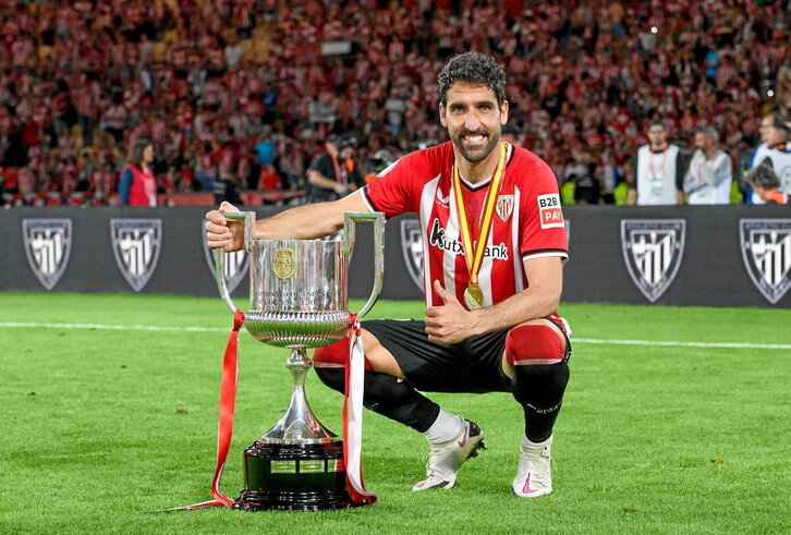 Raúl García anunció que se retira después de ganar la Copa.