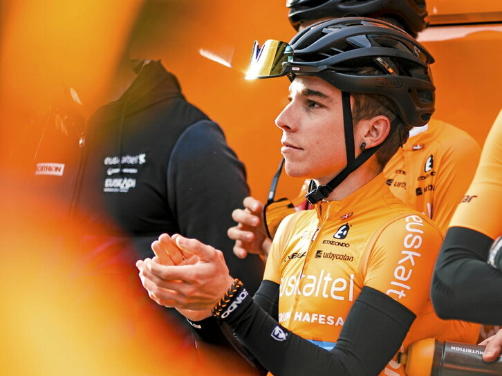 Ibai Azurmendi, bere ibilbide profesionaleko lasterketa batean.