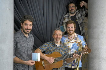 Tik Tara taldeak bere hirugarren lana aurkeztu zuen atzo.