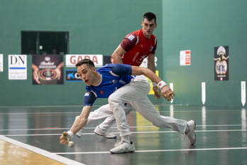 Javi Zabalak nahikoa izan du partida serio bat egitea bizirik jarraitzeko .