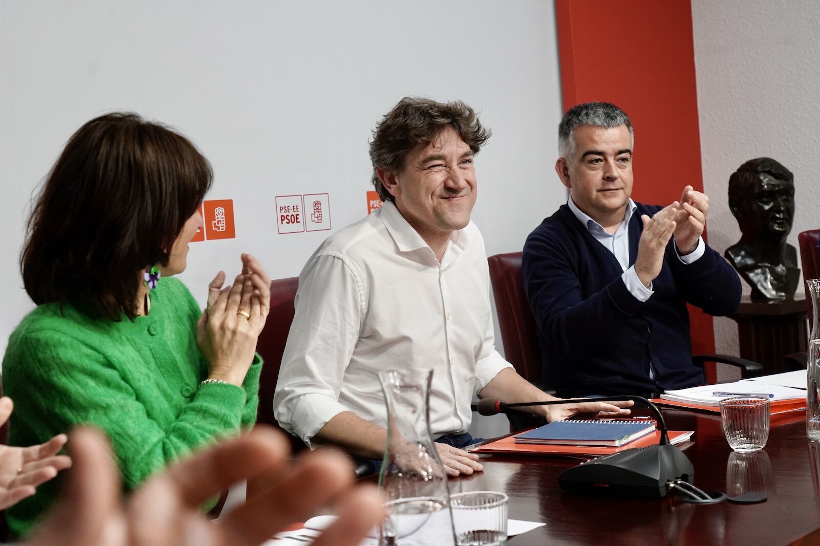 Reunión de la ejecutiva del PSE para analizar los resultados. (Marisol RAMIREZ | FOKU)