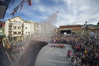 Txupinazoa, Lazkaoko San Prudentzio jaiei hasiera ofiziala emanez.