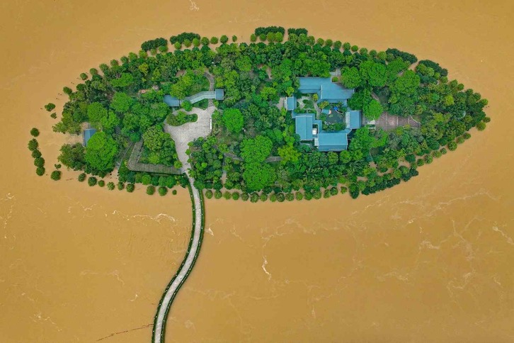 China está sufriendo estos días graves inundaciones. 