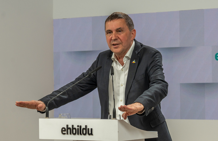 Arnaldo Otegi, durante la valoración de los resultados electorales, el lunes pasado.