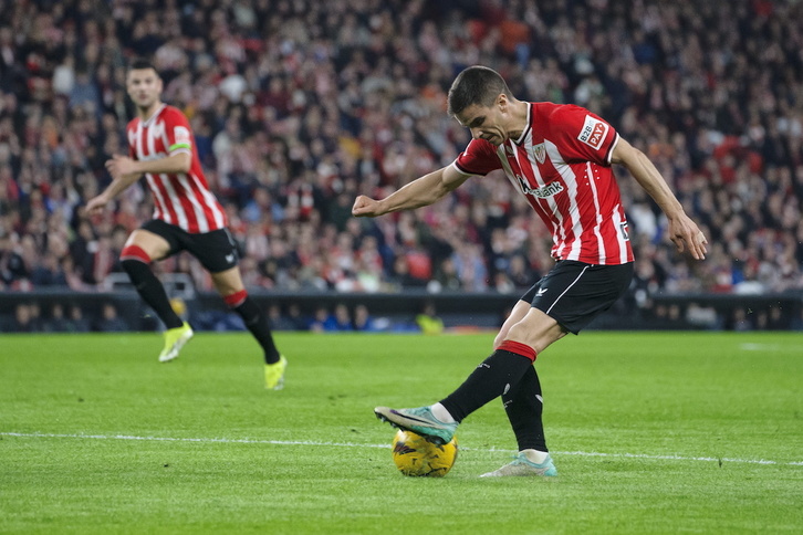 Iñigo Ruiz de Galarreta considera que al Athletic le toca ganar después de tres jornadas sin conseguirlo.